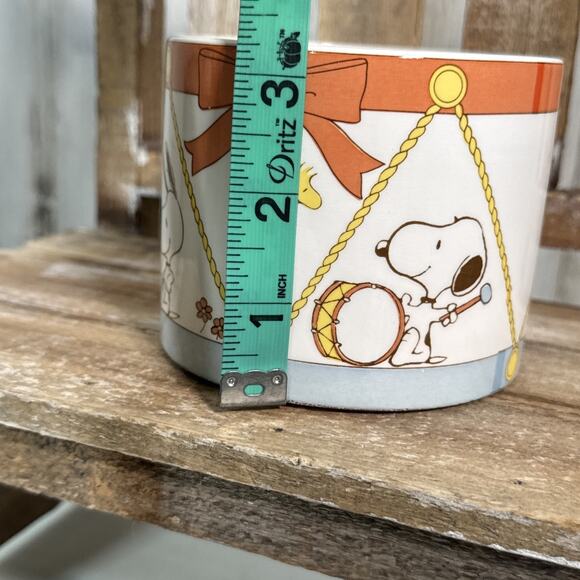 Vintage 1970’s Snoopy Peanuts Ceramic Drum Vase And Planter - Picture 11 of 12